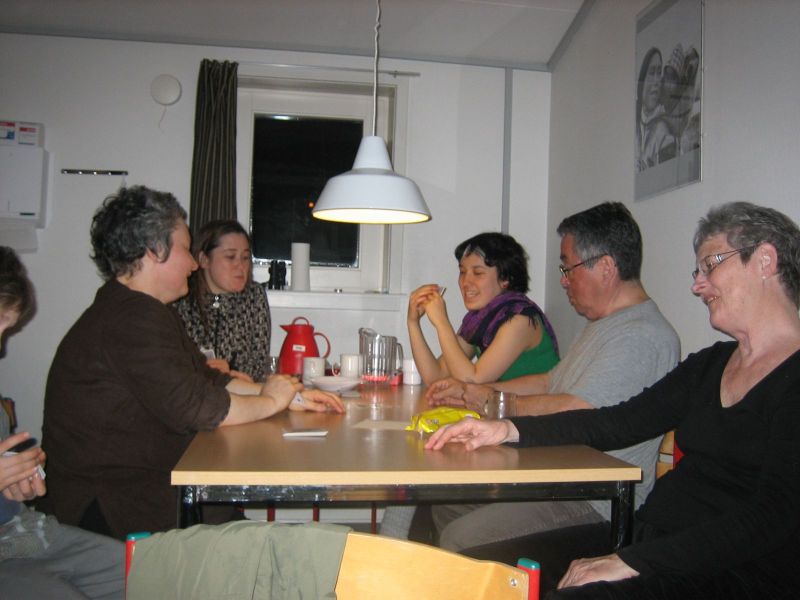 2009-04-04-2302_-_Ivalo Lynge Labansen; Maritha Eugenius Labansen; Mette Labansen
