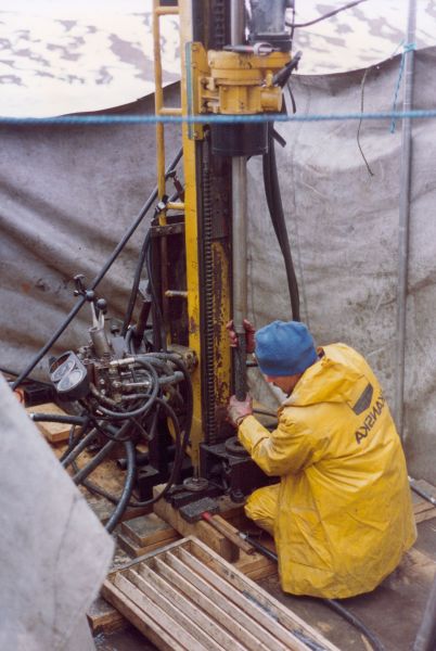 1992-06-Teltlejr-ved-boreproevninger-19