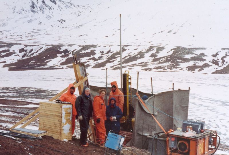 1992-06-Teltlejr-ved-boreproevninger-23