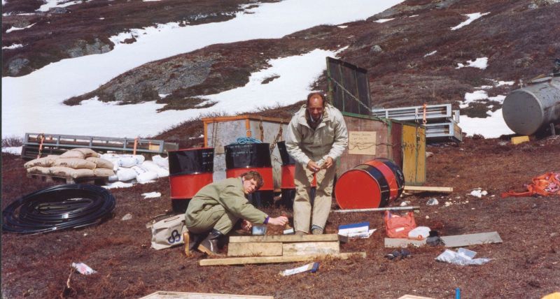 1992-06-Teltlejr-ved-boreproevninger-26