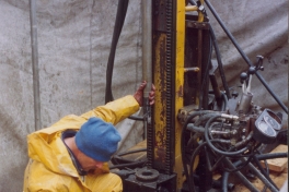 1992-06-Teltlejr-ved-boreproevninger-21