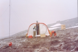 1992-06-Teltlejr-ved-boreproevninger-36