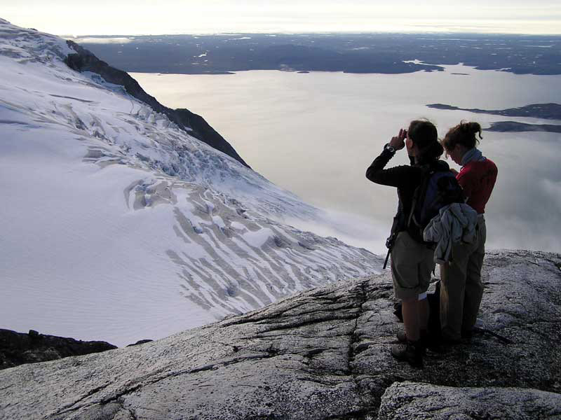 2004-08-13-naesten_top