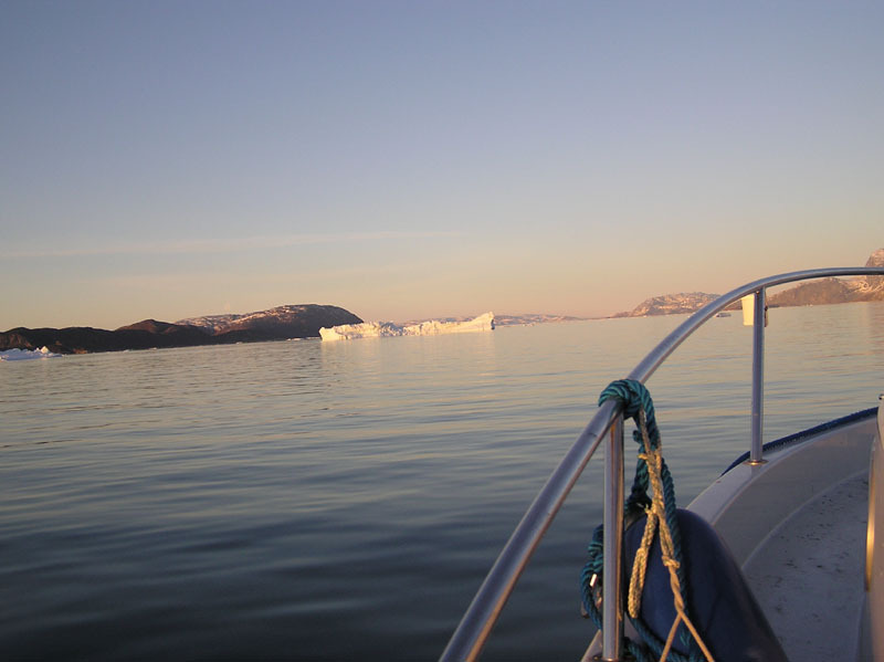 2005-10-21-22-23_rensdyrjagt_barn_john_suulut_005