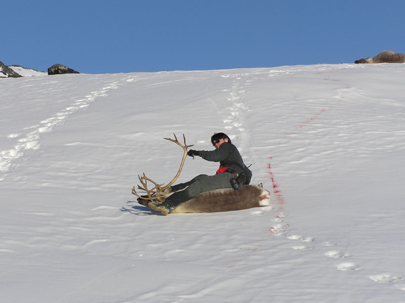 2005-10-21-22-23_rensdyrjagt_barn_john_suulut_044