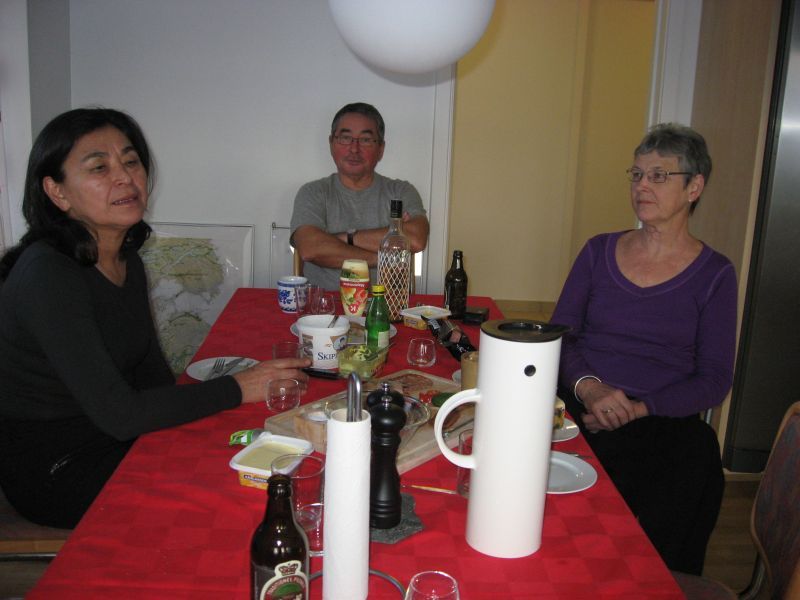 2008-12-12_ruth_joergen_martha_maritha_qupanuk_005