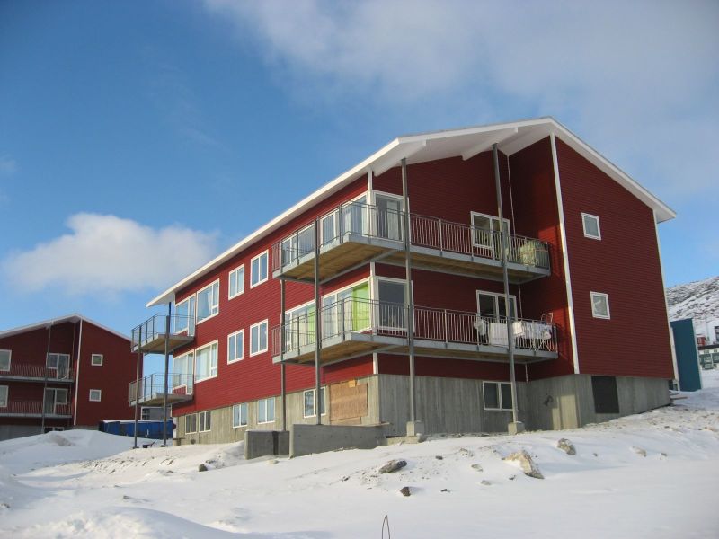 Djanco - ude og inde