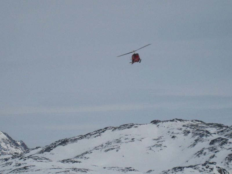 2009-04-04-1704_Påskeferie i Tasiilaq inviteret af mor og far. Alle børnene._-
