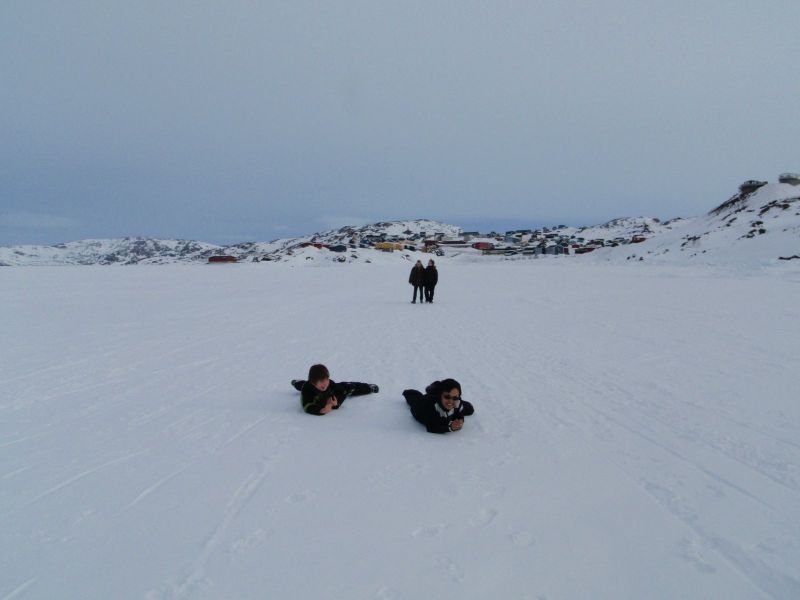 Hele familien i Tasiilaq
