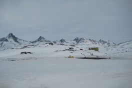 Hele familien i Tasiilaq