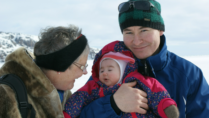 2009-04-05-1525_-_Jesper Eugenius Labansen; Qupanuk Eugenius Labansen; Ruth Labansen_2