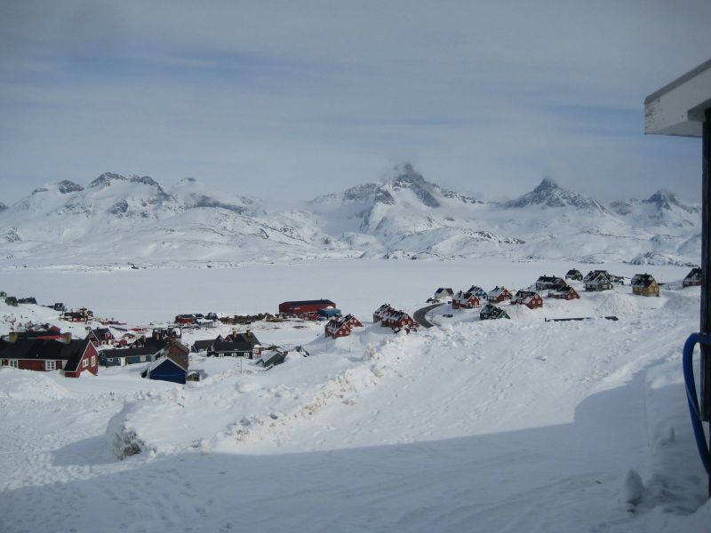 Hele familien i Tasiilaq