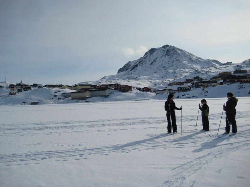 Hele familien i Tasiilaq