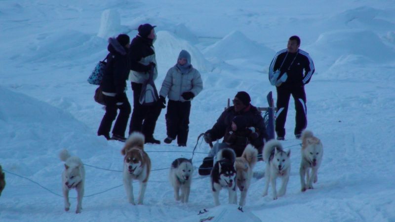 Hele familien i Tasiilaq