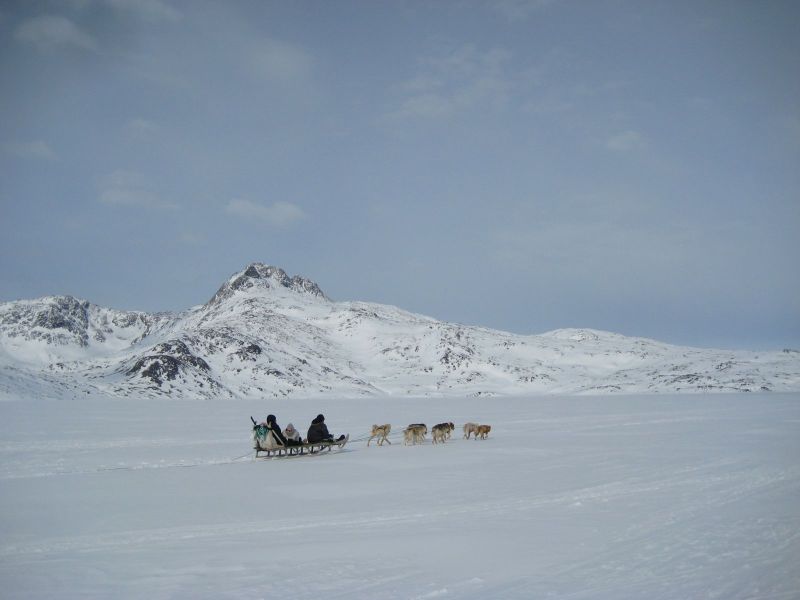 Hele familien i Tasiilaq