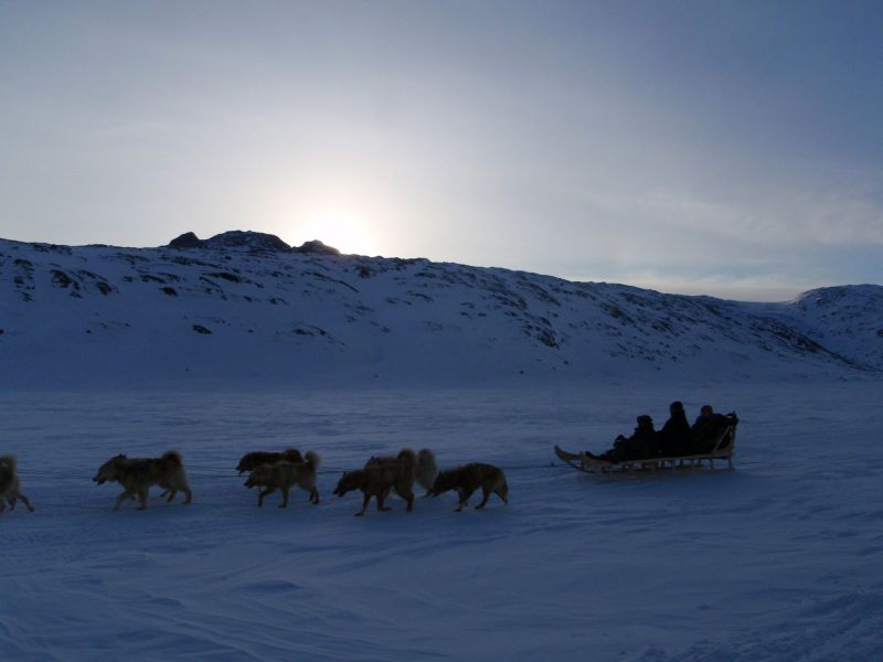 Hele familien i Tasiilaq