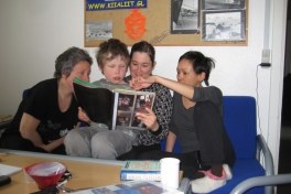 Hele familien i Tasiilaq