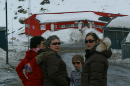 2009-04-09-1453_Tasiilaq