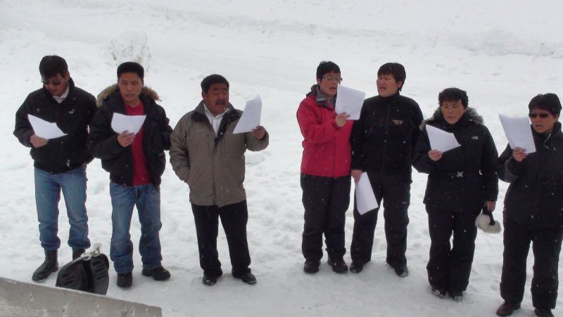 Hele familien i Tasiilaq