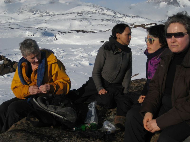 Hele familien i Tasiilaq