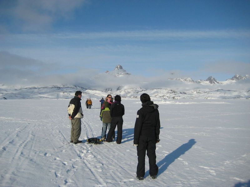 Hele familien i Tasiilaq