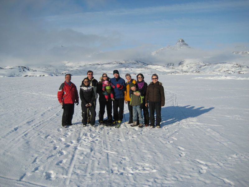 Hele familien i Tasiilaq