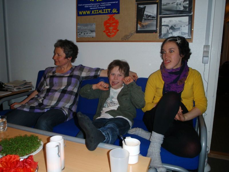 Hele familien i Tasiilaq