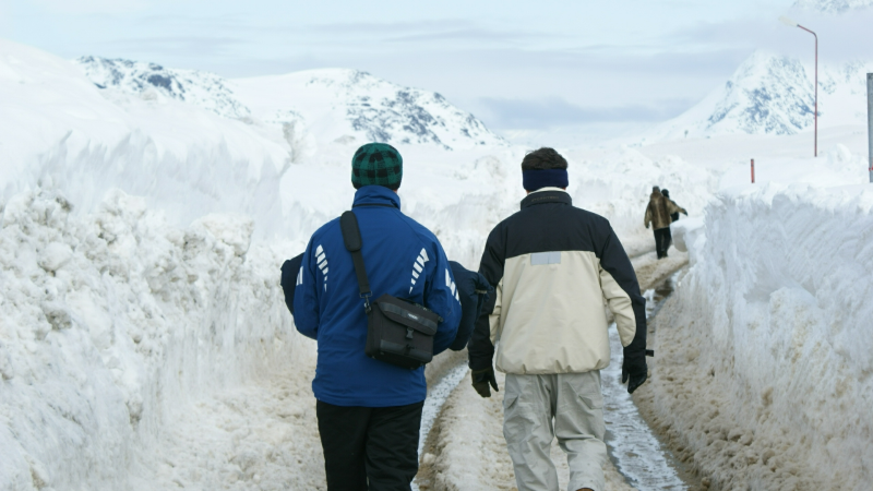 2009-04-22-0957_Tasiilaq_3