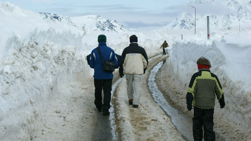 2009-04-22-0957_Tasiilaq_4