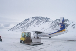2009-04-04-1213_Påsketur til Tasiilaq_Fly