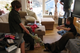 Djanco - ude og inde