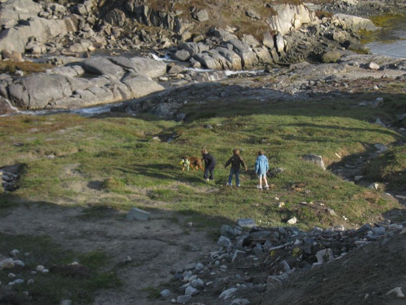 Djanco - ude og inde