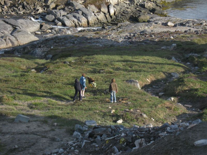 Djanco - ude og inde