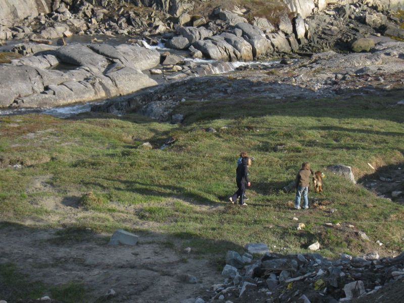 Djanco - ude og inde