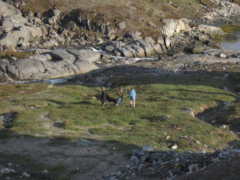 Djanco - ude og inde