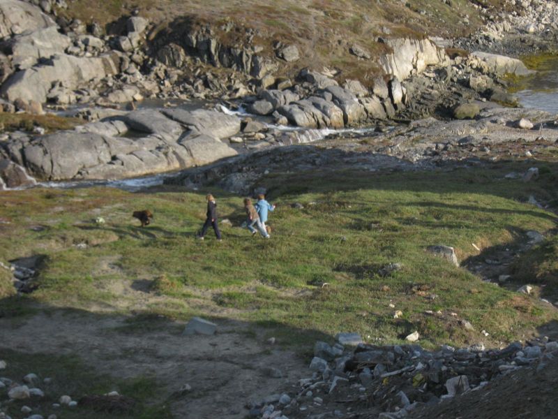 Djanco - ude og inde