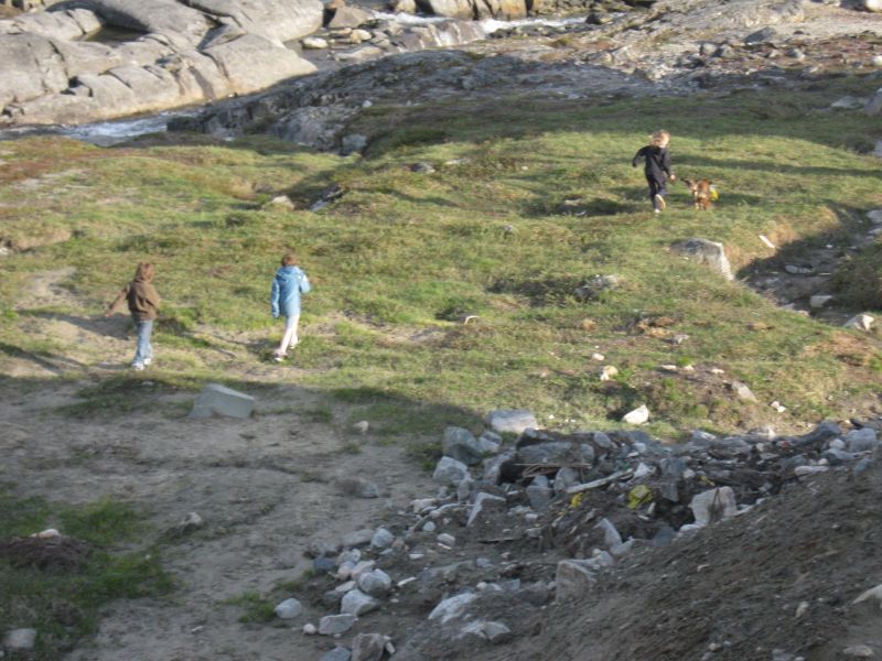 Djanco - ude og inde