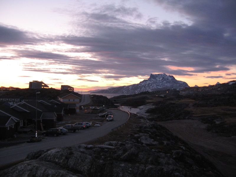 2009-06-05-0153_Jesper Eugenius Labansen; Maritha Eugenius Labansen; Nuuk; Sermitsiaq; Udsigt i Nuuk