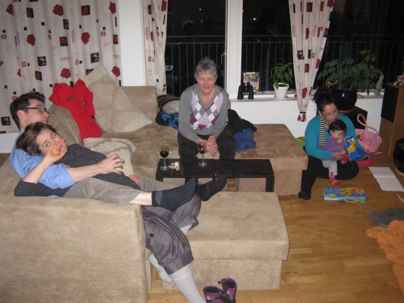 2009-12-16-1837_Jesper Eugenius Labansen; Maritha Eugenius Labansen; Ruth Labansen