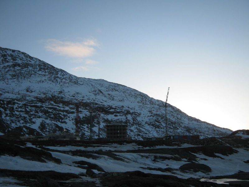 2010-01-04-1230_Fra gåture i Nuuk_-_5