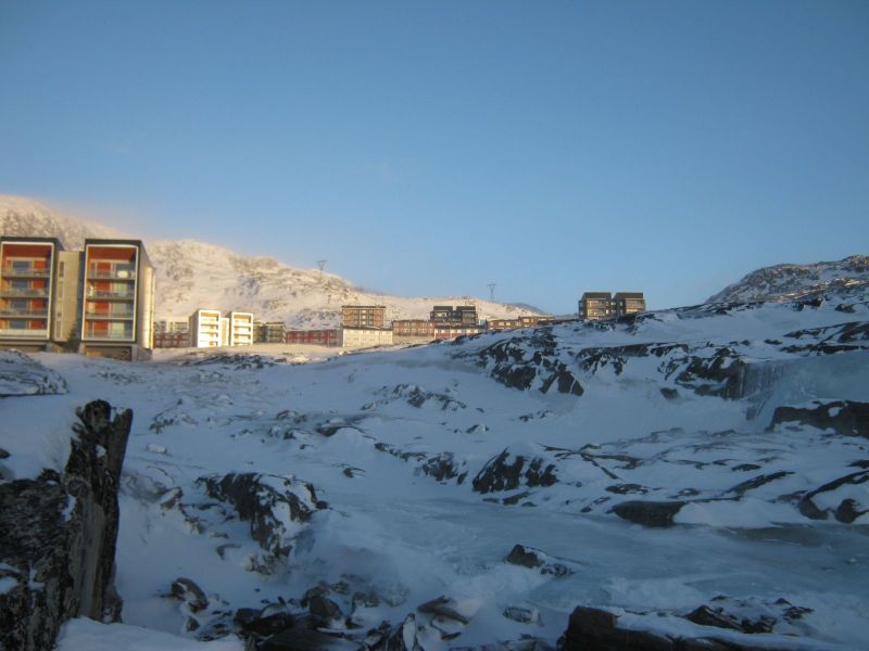 2010-01-19-1348_Fra gåture i Nuuk_-