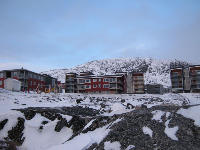 2010-01-22-1520_Fra gåture i Nuuk_Pupik
