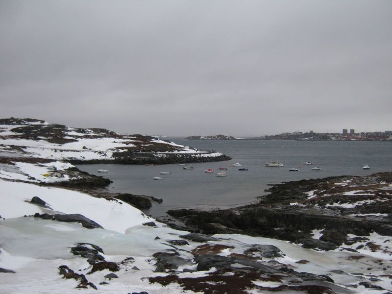 2010-01-28-1206_Inderste af bugten i Qinnqorput med både_Braj; Jagt; Nuuk