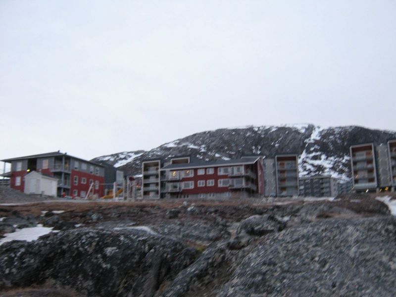 2010-02-02-1551_Fra gåture i Nuuk_Pupik