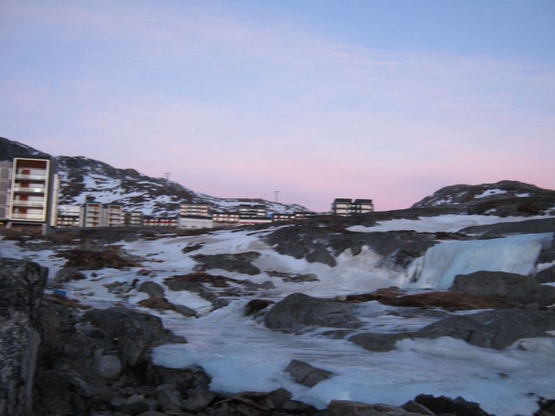 2010-02-03-1631_Fra gåture i Nuuk_-