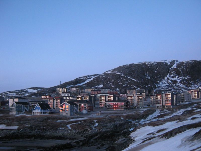 2010-02-03-1643_Fra gåture i Nuuk_-