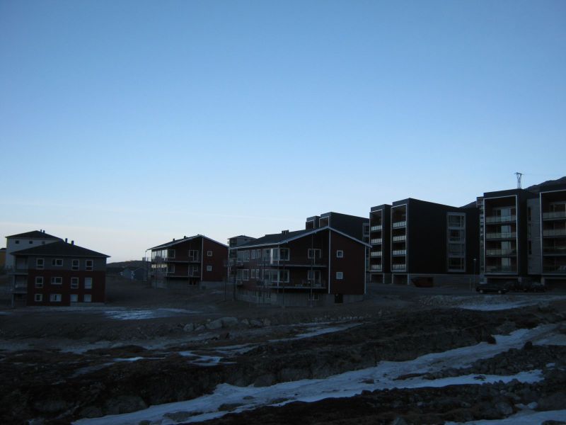 2010-02-09-1023_Fra gåture i Nuuk_Pupik