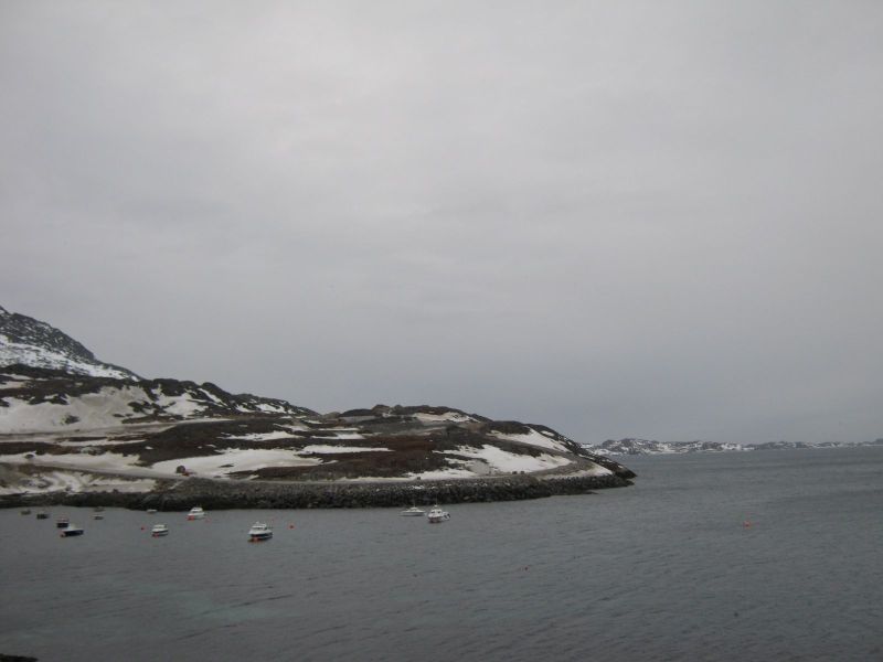 2010-02-10-1136_Fra gåture i Nuuk_-