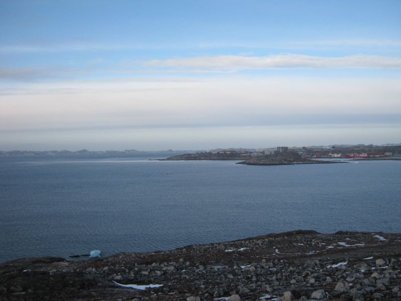 2010-02-12-1051_Fra gåture i Nuuk_-_5
