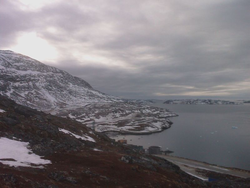 2010-02-16-1155_Fra gåture i Nuuk_-